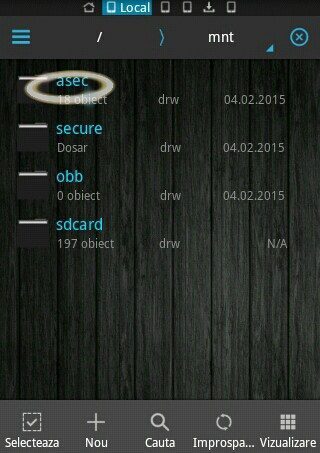 20150204192739.jpg Managerul de fișiere Android deschis în folderul asec